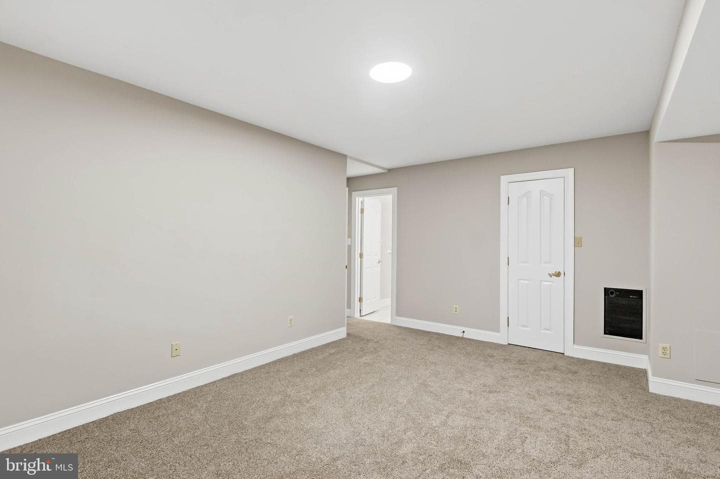 1406 Tayside Way photo 68