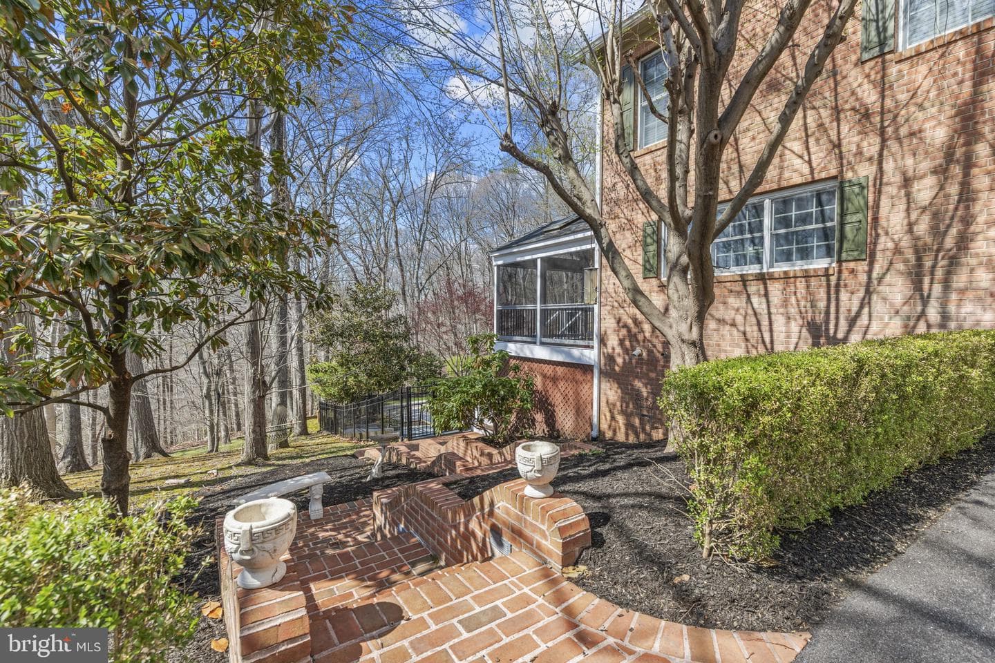 1406 Tayside Way photo 78