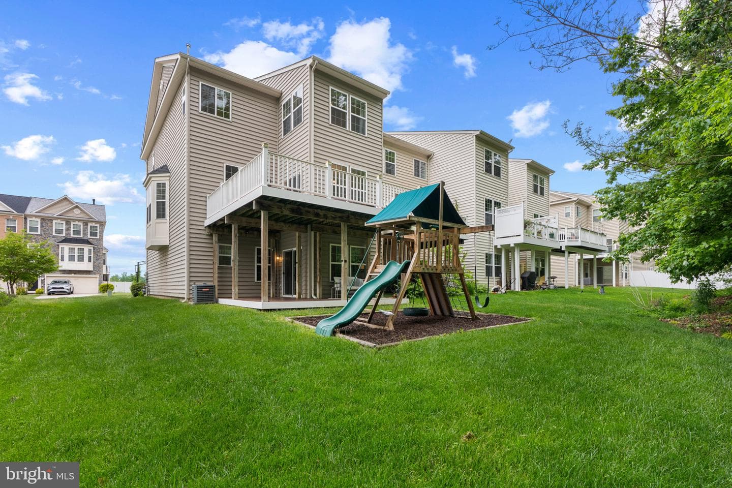232 Mohegan Drive photo 33