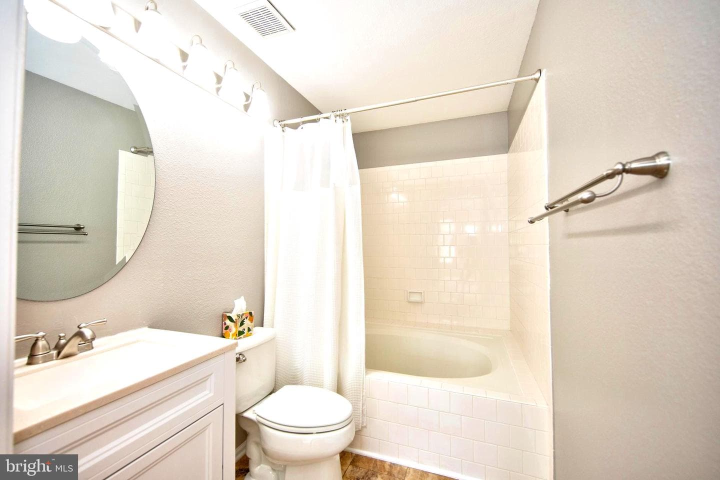 302 Canterbury Road #302-J photo 14