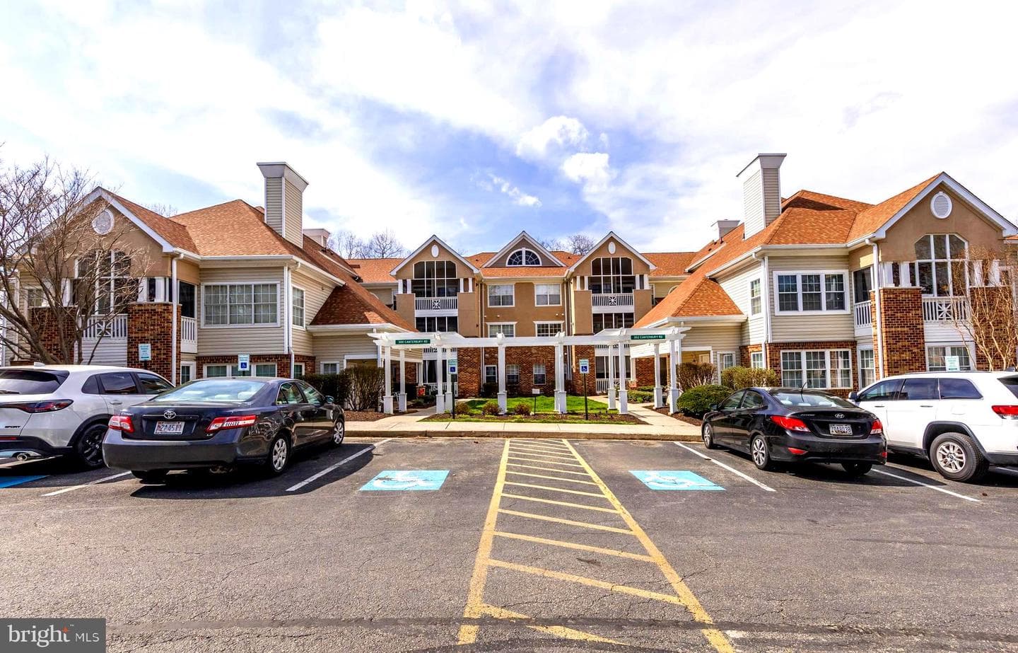 302 Canterbury Road #302-J photo 30
