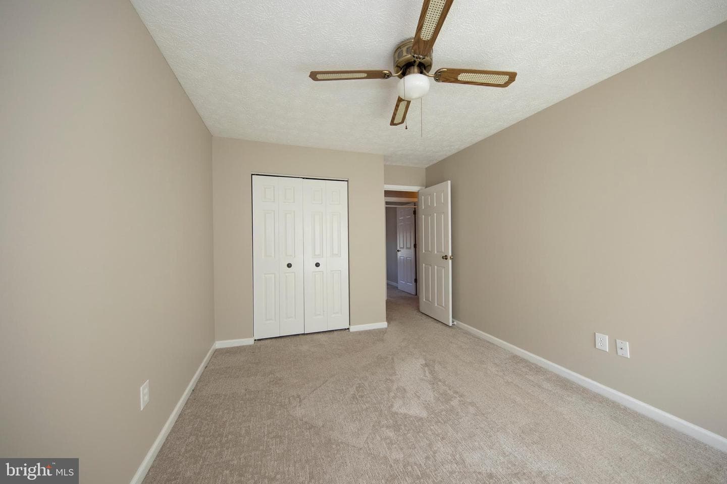 2802 Haddaway Court photo 33