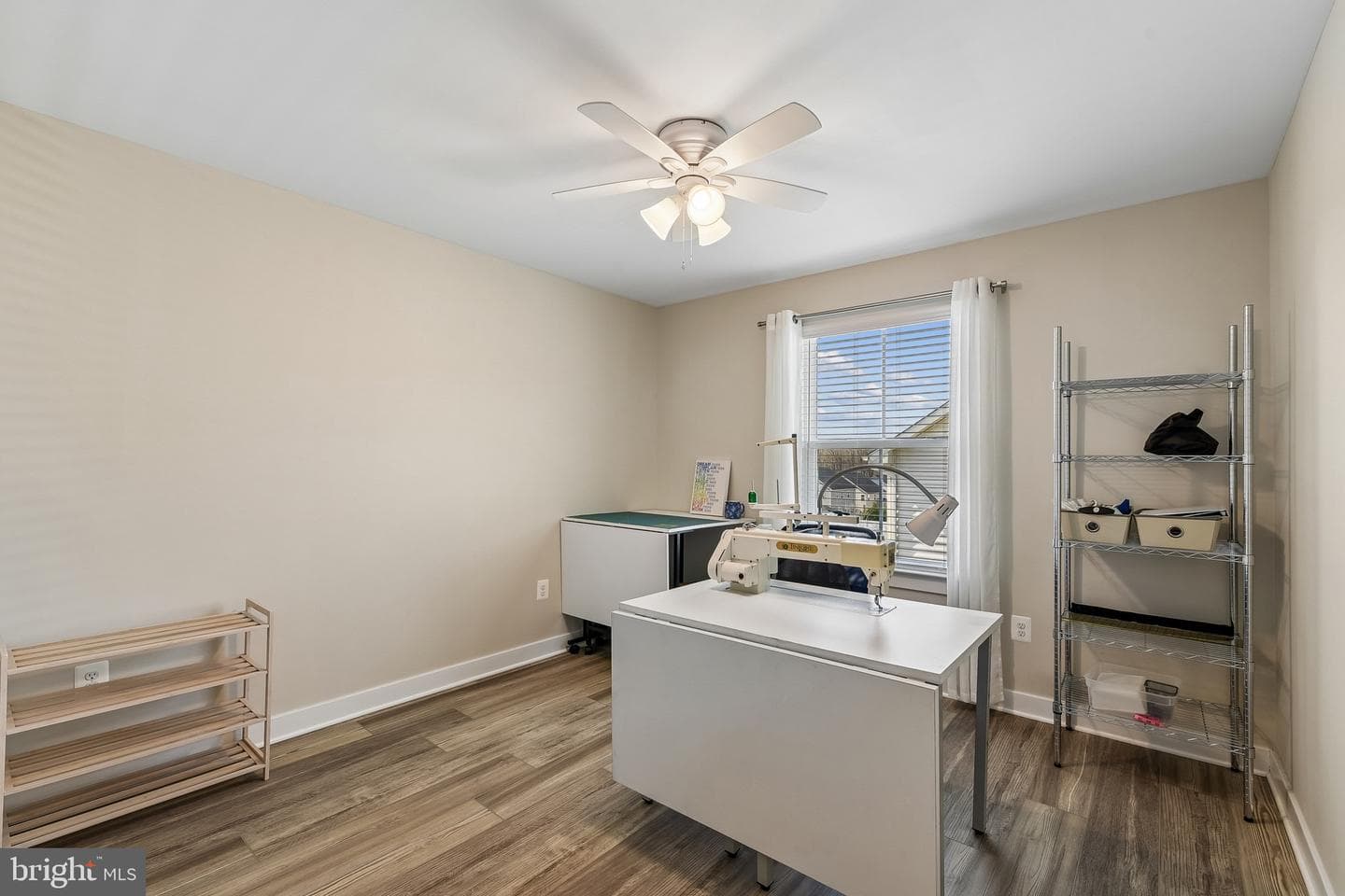 637 Iron Road photo 25