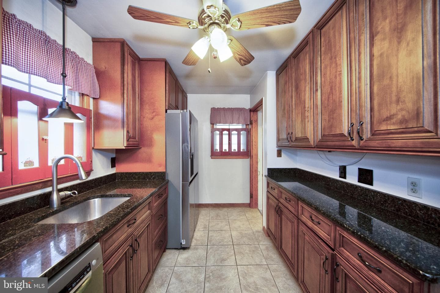 113 Crescent Drive photo 11