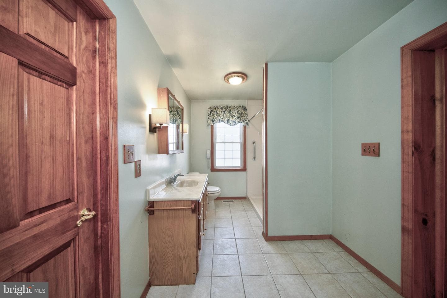 113 Crescent Drive photo 13