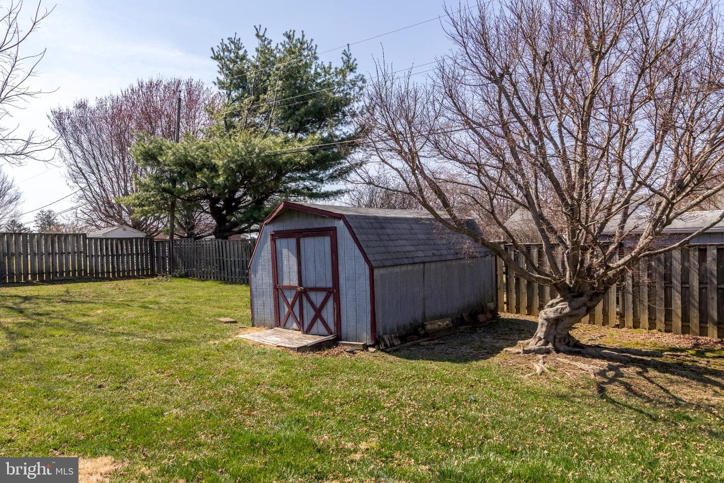 113 Crescent Drive photo 32