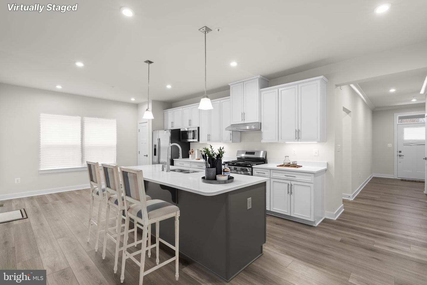 747 Sagebrush Loop photo 9