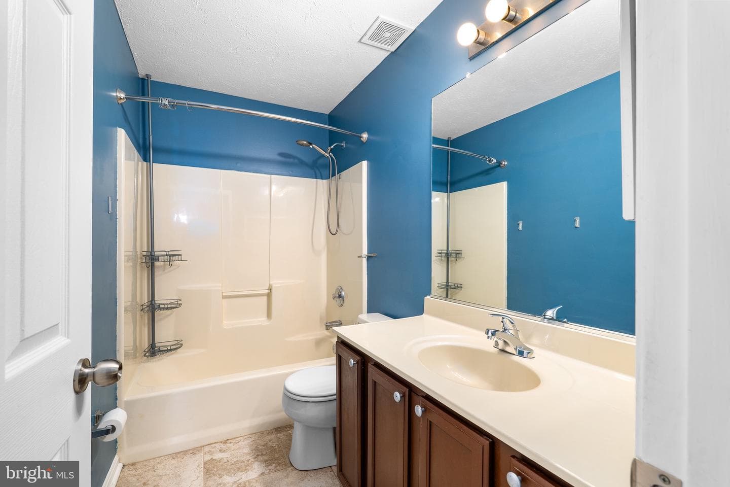 1116 Walnut Hill Court photo 15