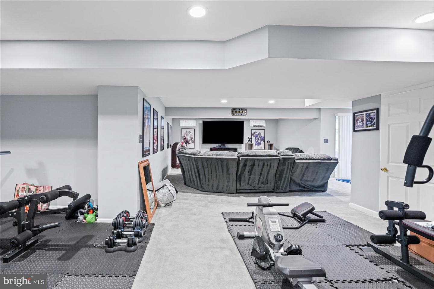 41 Saturn Drive photo 14