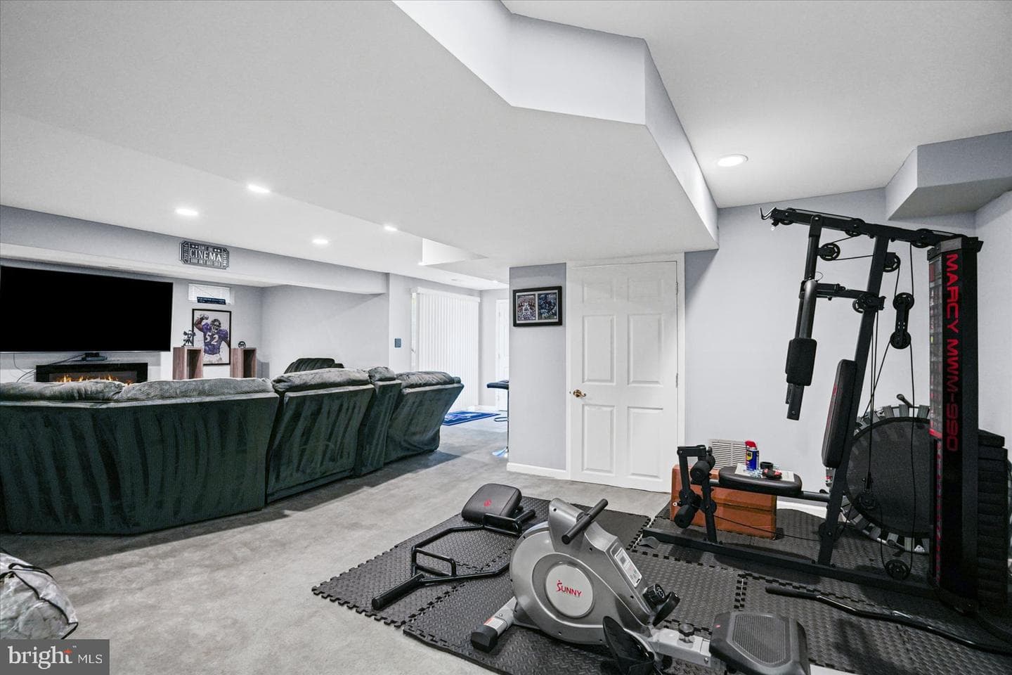 41 Saturn Drive photo 15