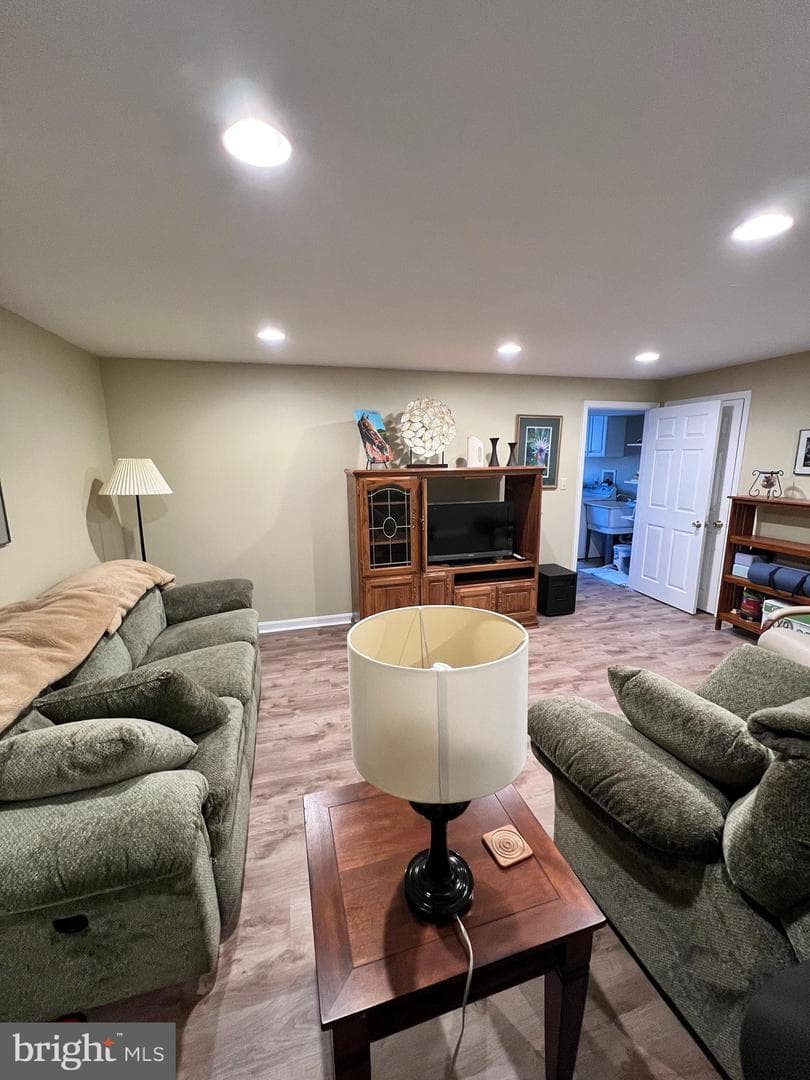 400 Chadford Court photo 14