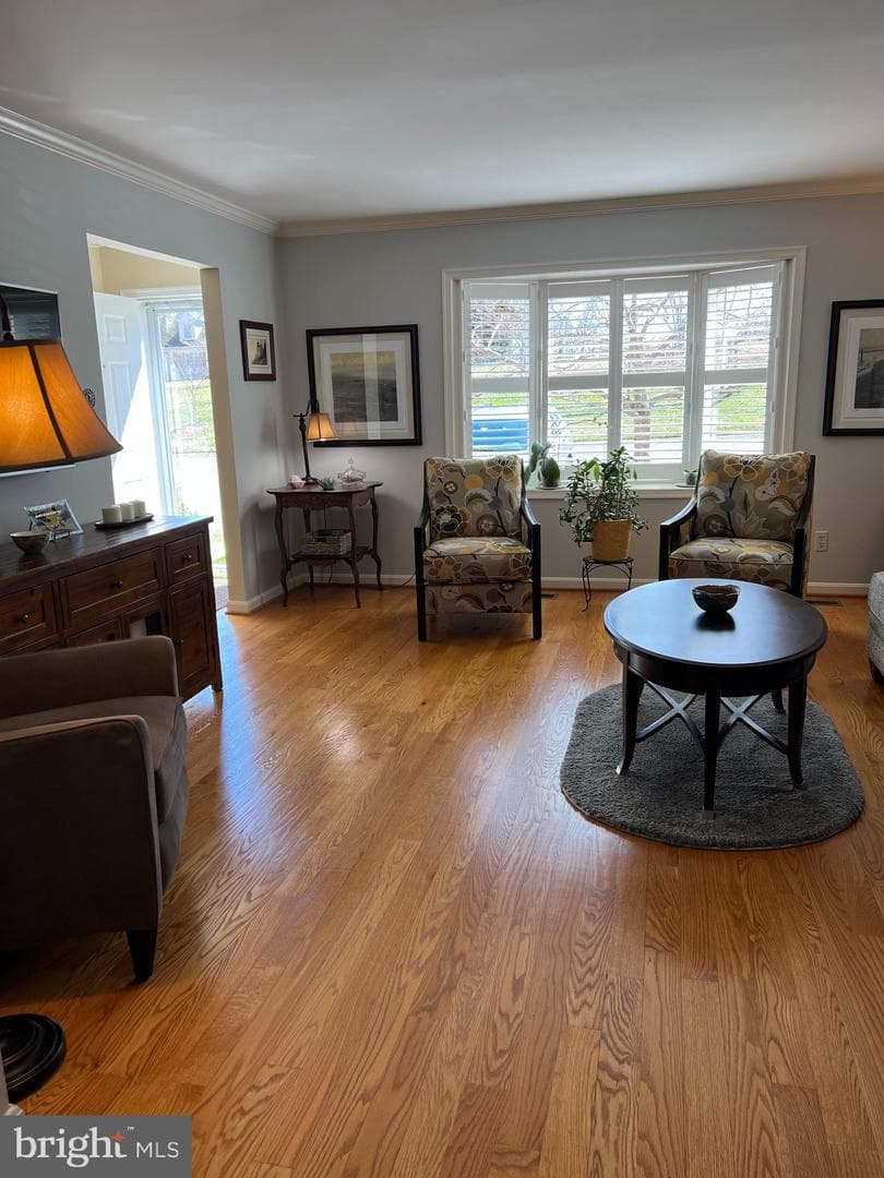 400 Chadford Court photo 5