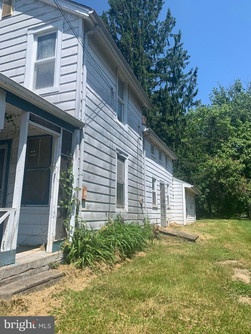 819 Erie Street photo 3