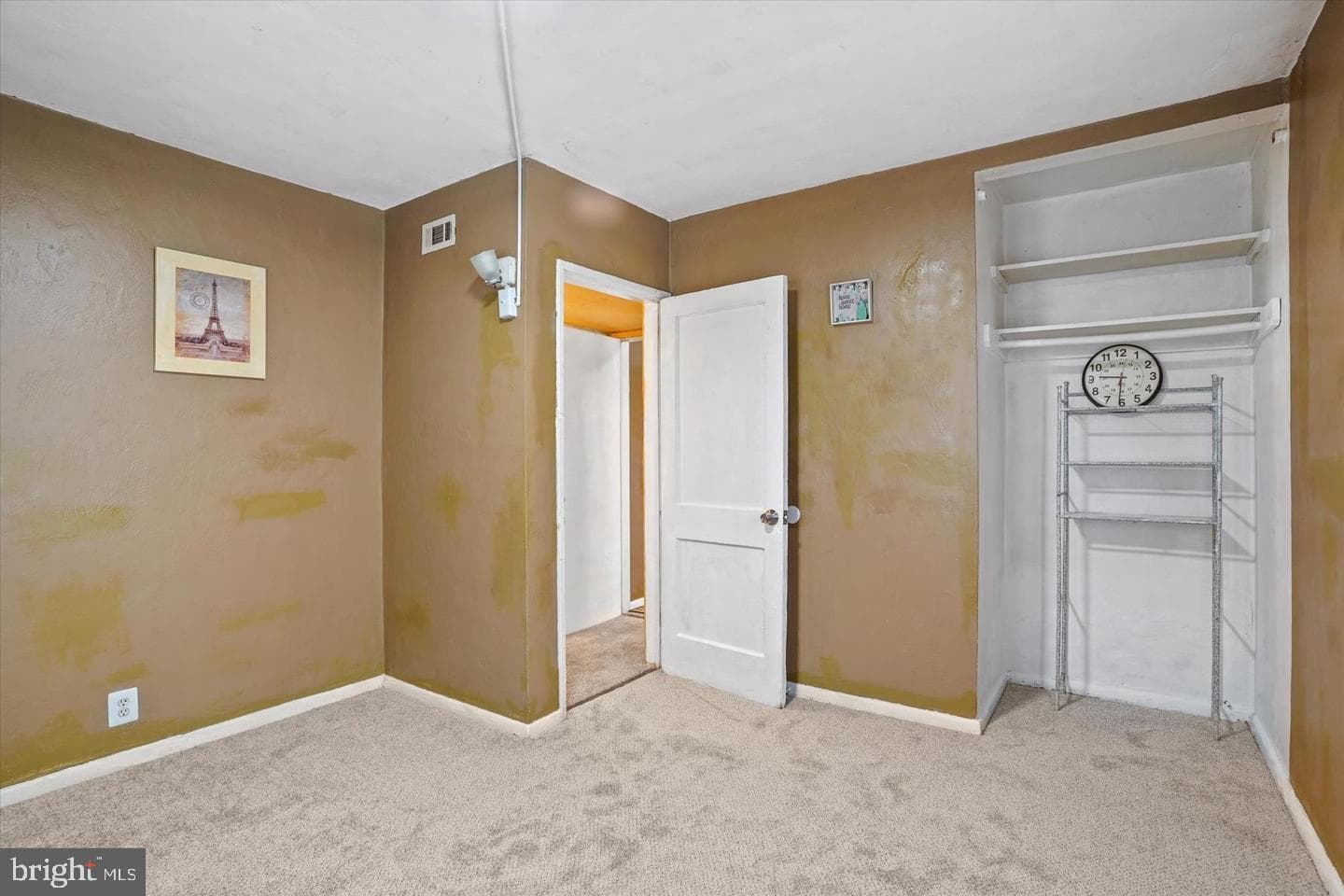 2 Aberdeen Avenue photo 16