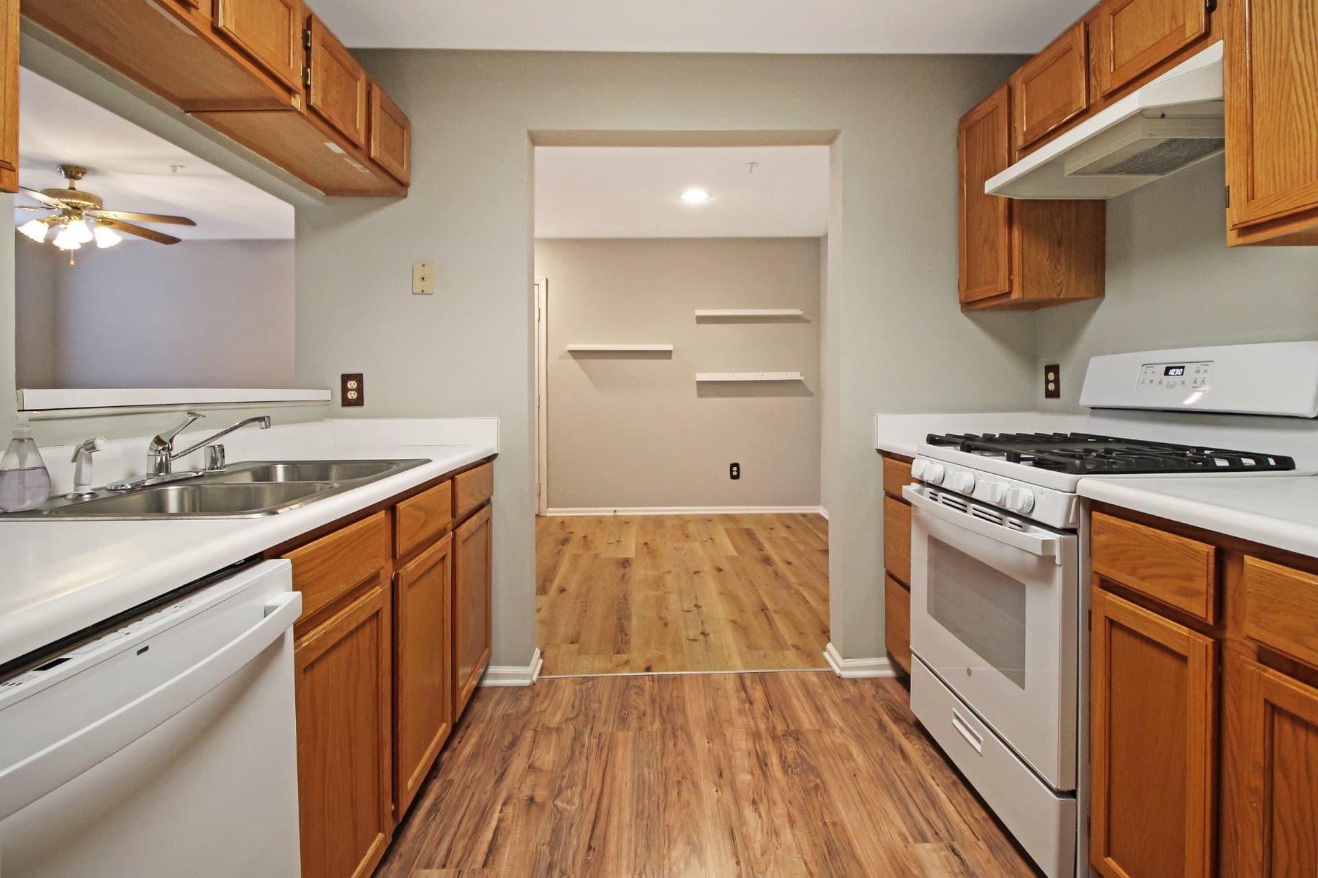606 Churchill Road #606e photo 10