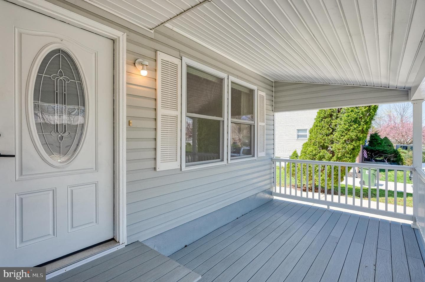 406 Laburnum Road photo 4