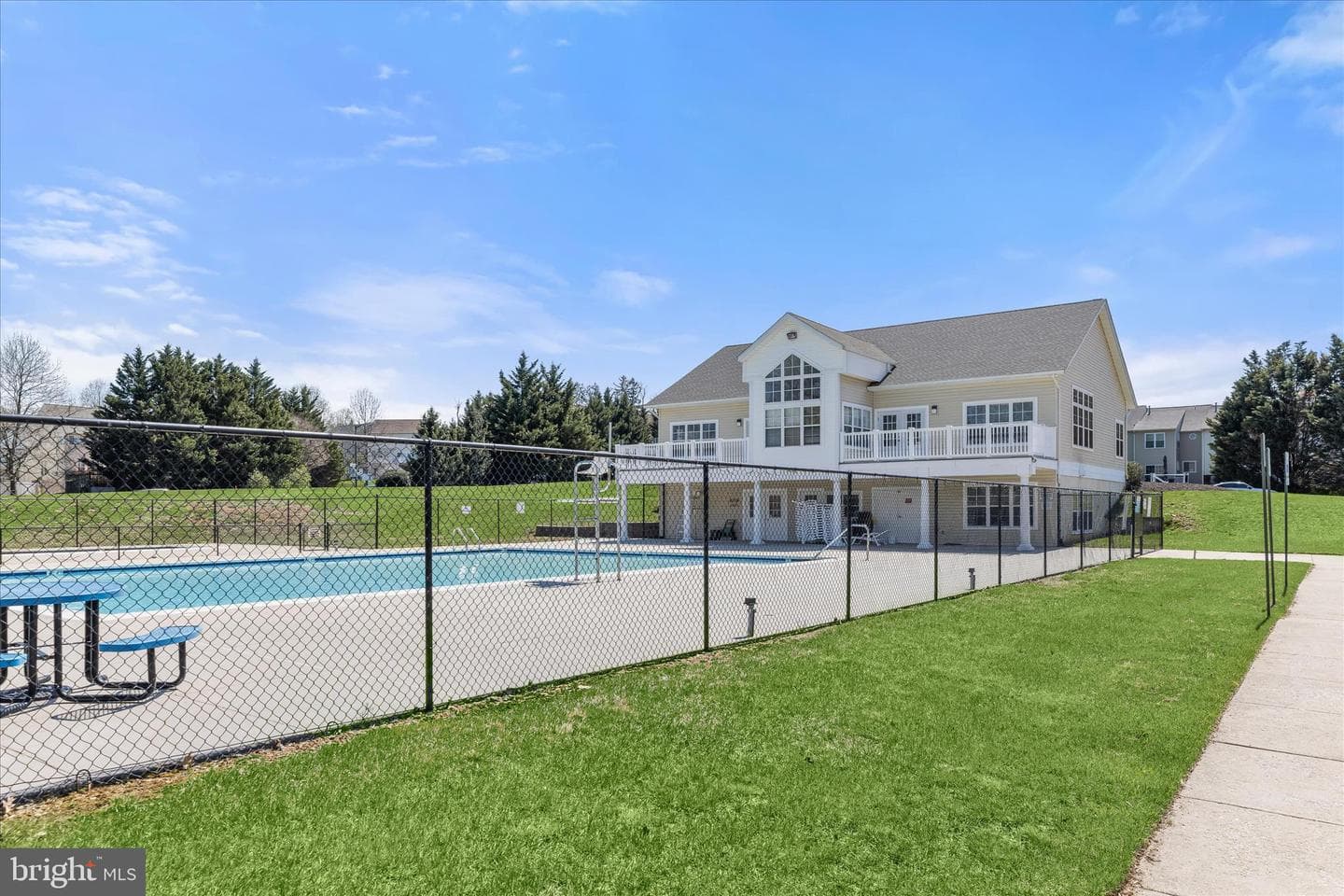 311 Tiree Court #202 photo 40