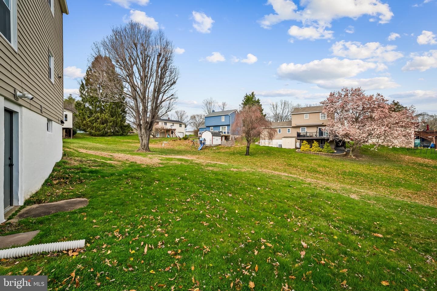 6 Three Acre Lane photo 32