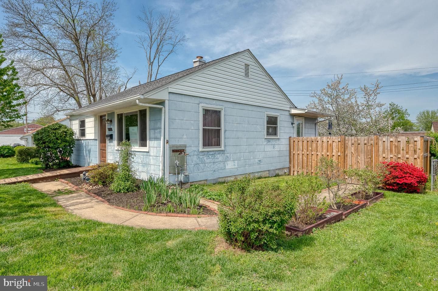 147 Bay Blvd photo 5