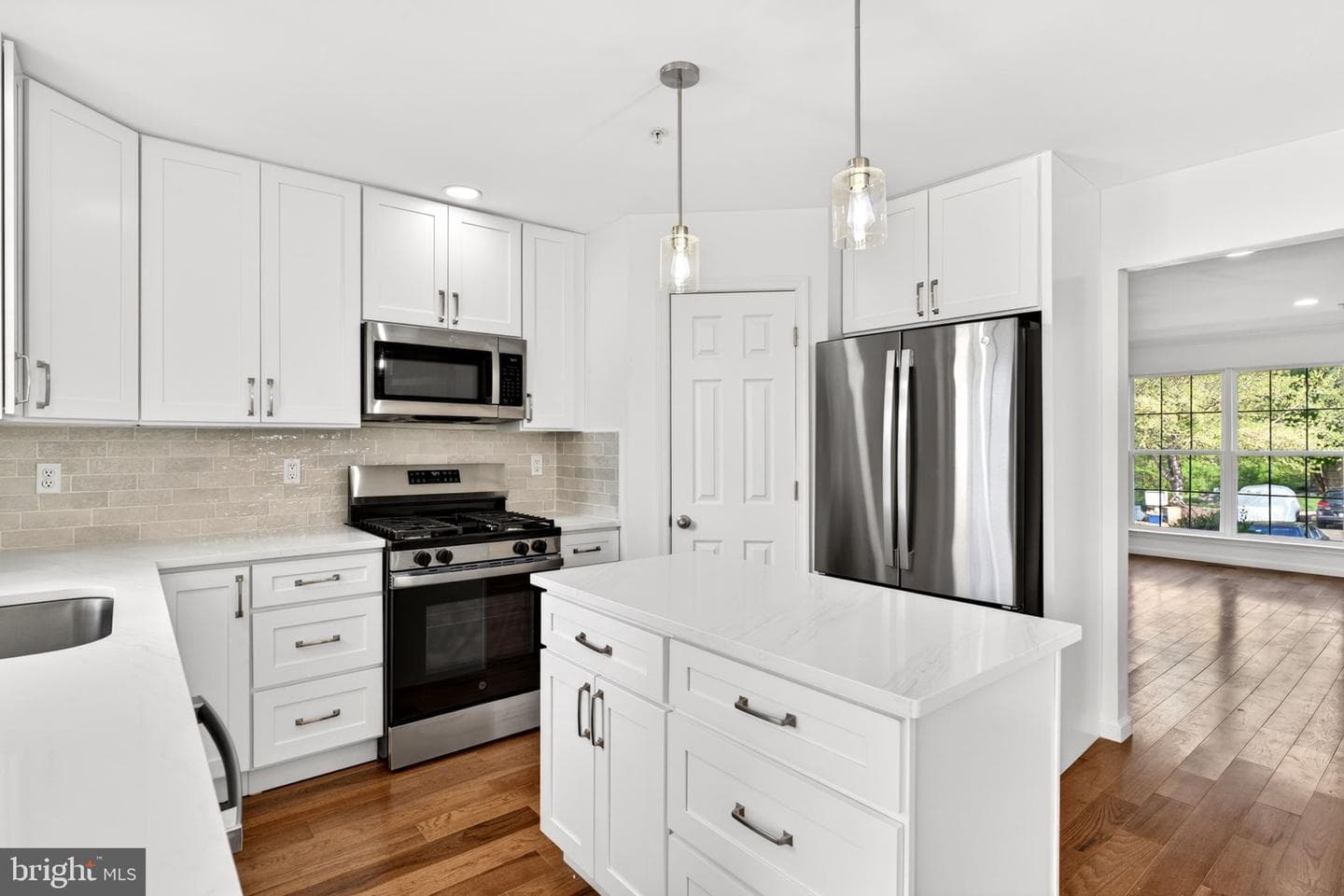 737 Shallow Ridge Court photo 17