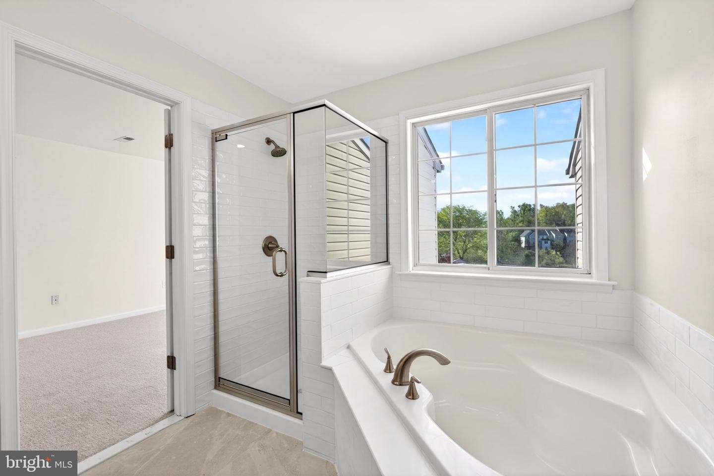 737 Shallow Ridge Court photo 27