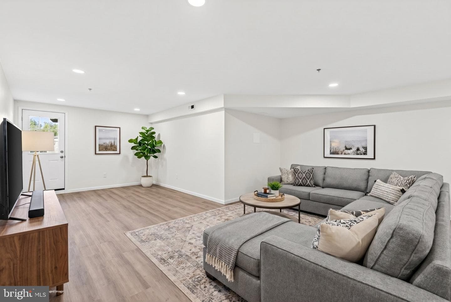 737 Shallow Ridge Court photo 8