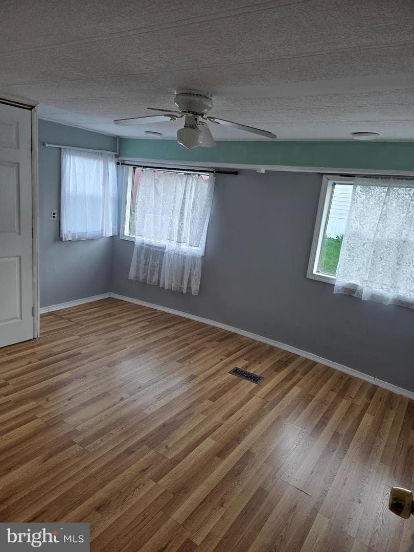 1216 Janet Drive photo 3