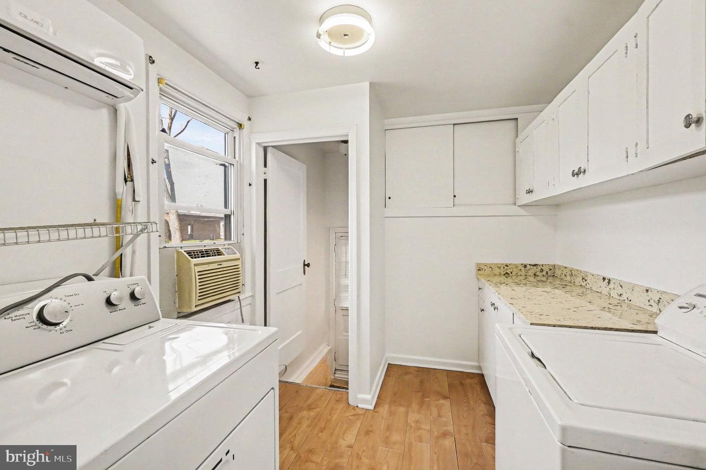 801 Lafayette St photo 11