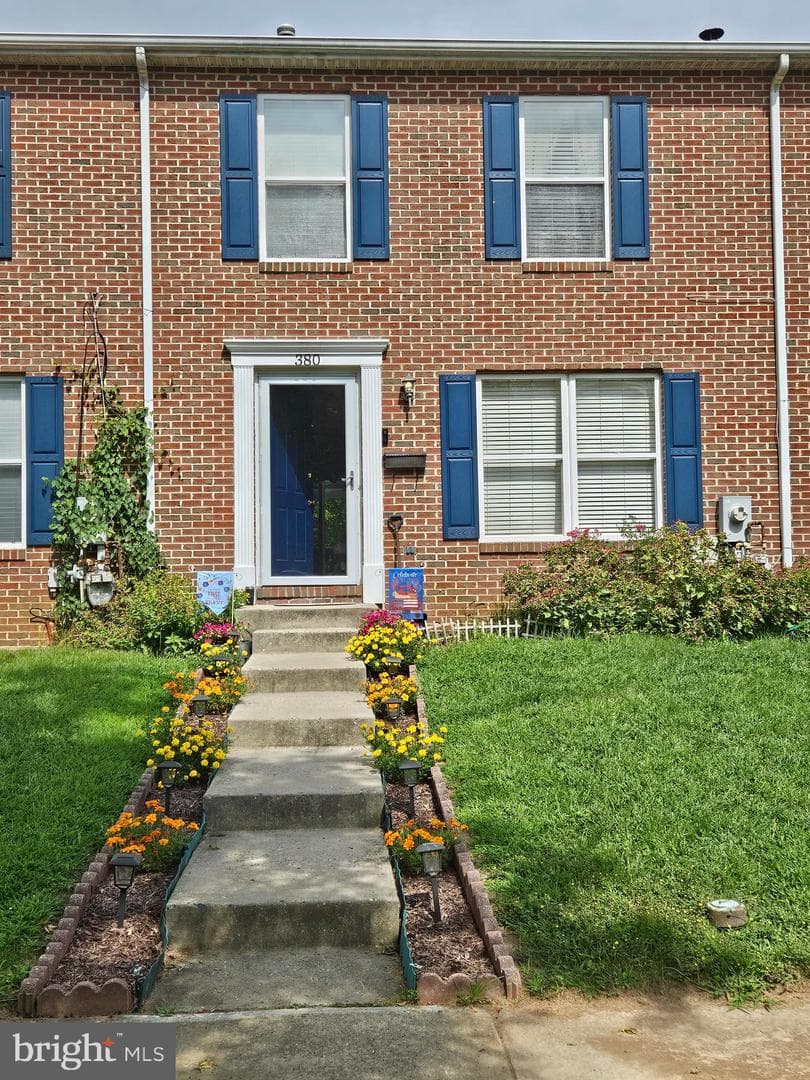 380 Center Deen Avenue