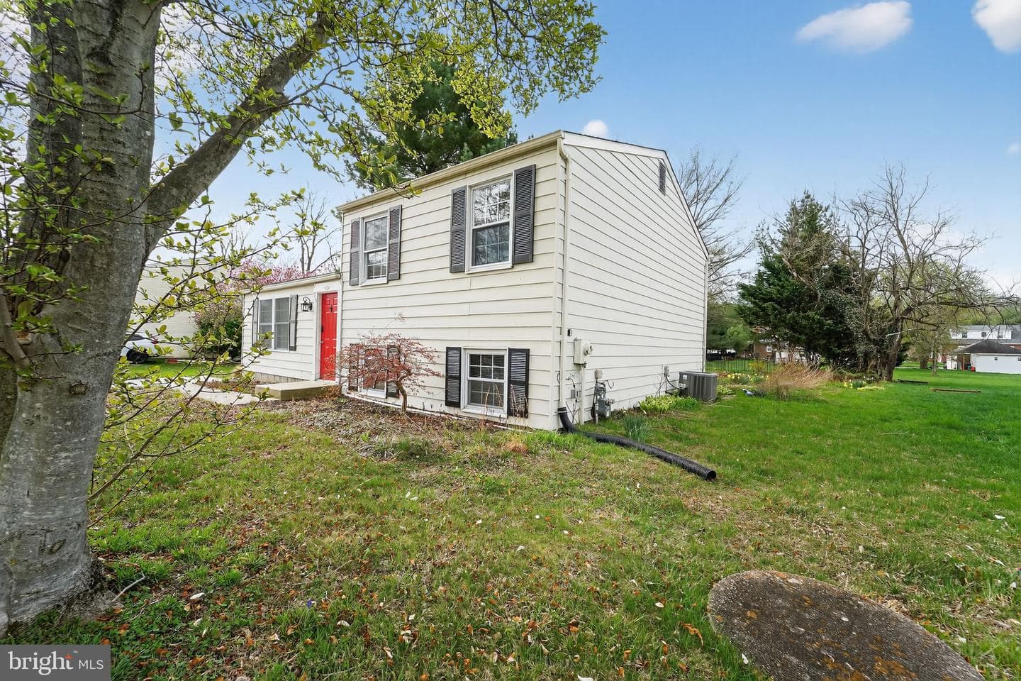714 Frans Drive photo 3