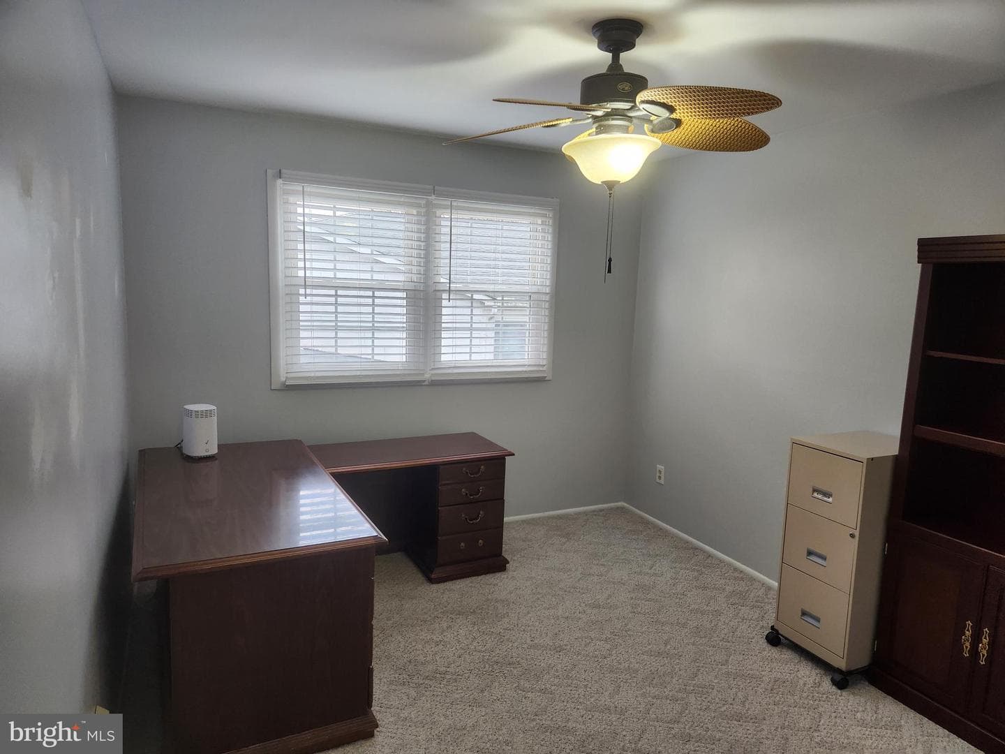 215 Garnett Road photo 36