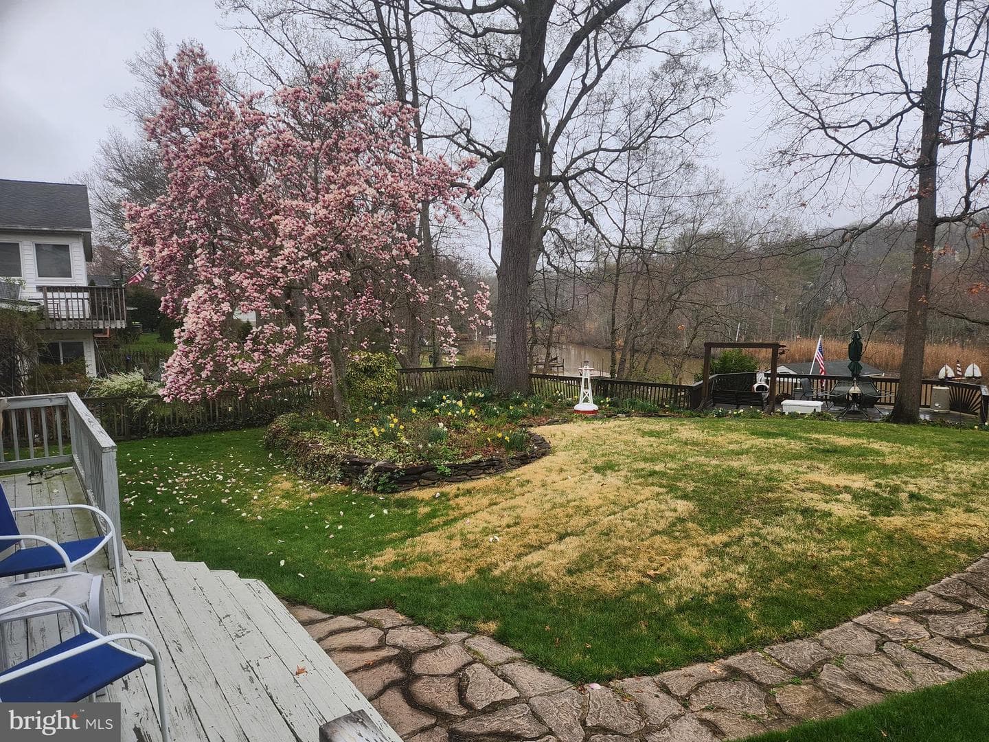 215 Garnett Road photo 7