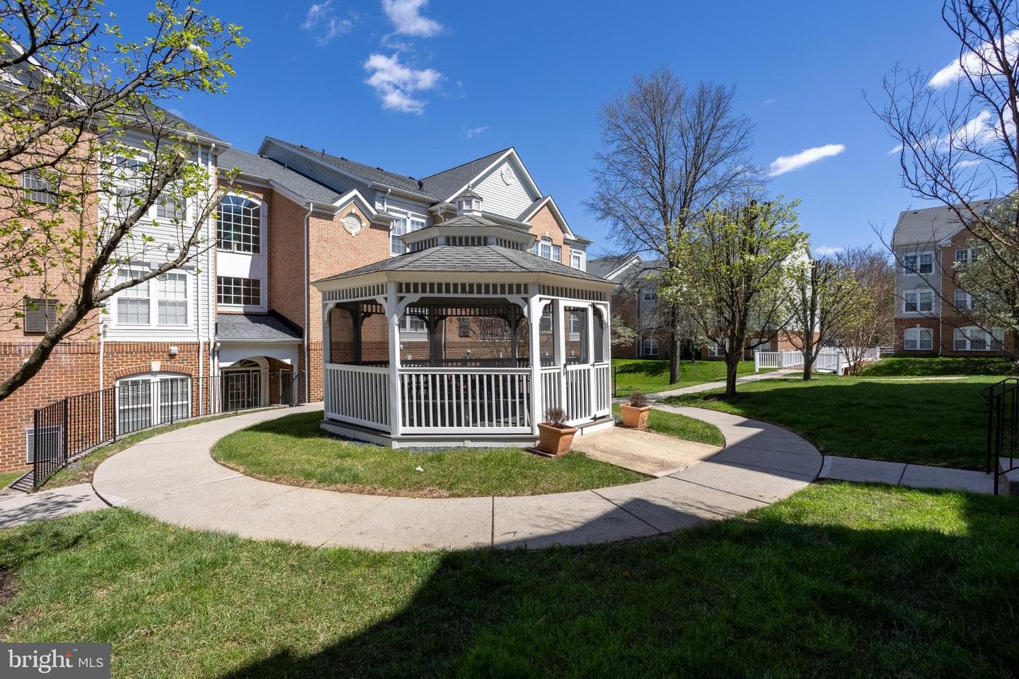 205 Kings Crossing Circle #apt 1b photo 40