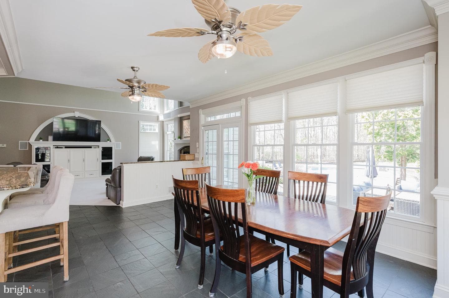 1216 Bluebird Court W photo 32