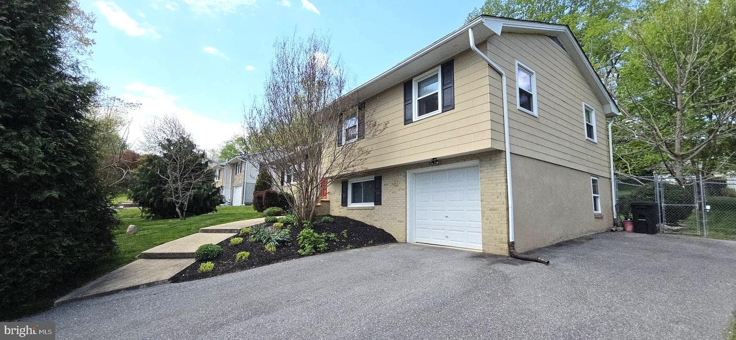 1400 Wildwood Drive photo 5