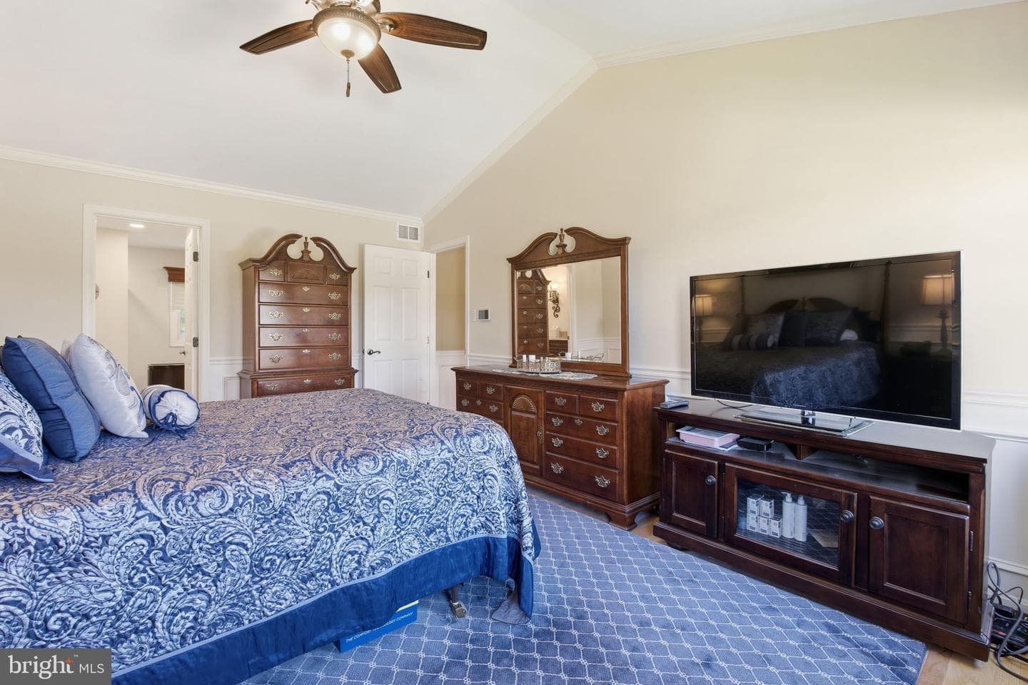 217 Rolling Knoll Drive photo 24