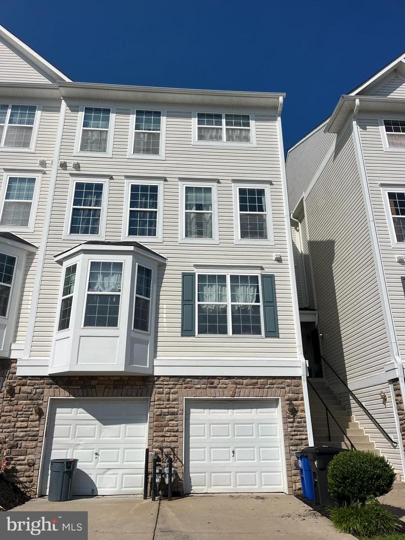 120 Mohegan Drive #E photo 1
