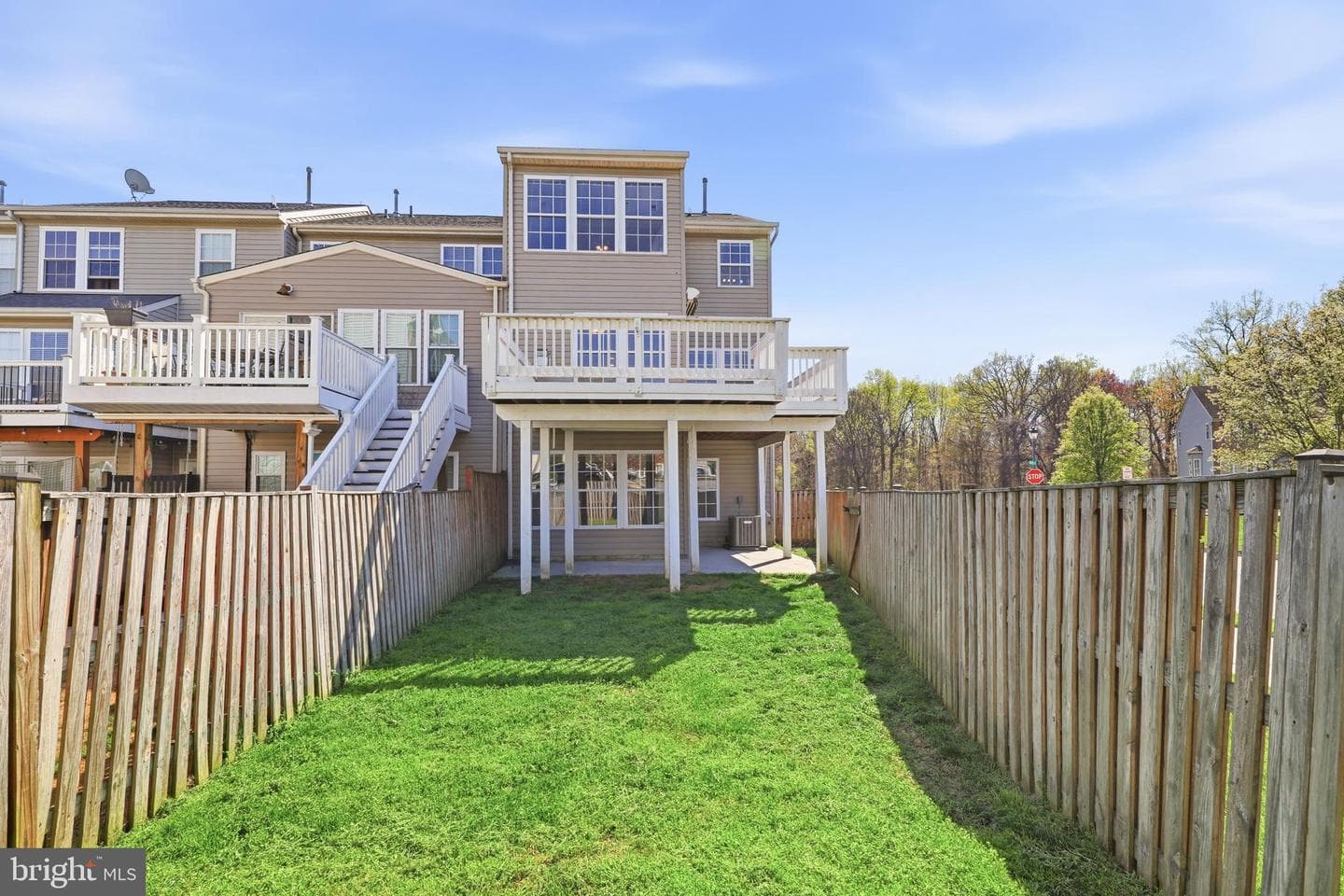 2045 Mardic Drive photo 33