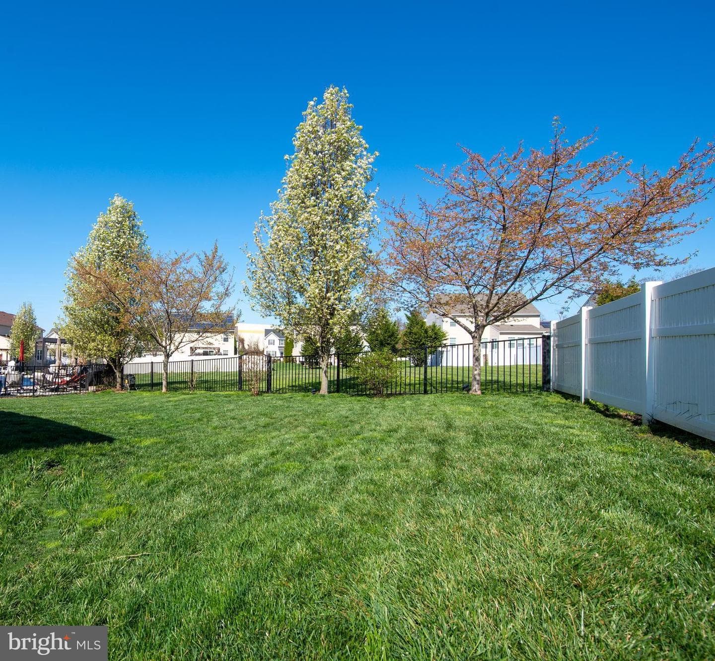2010 Rock Glenn Boulevard photo 44