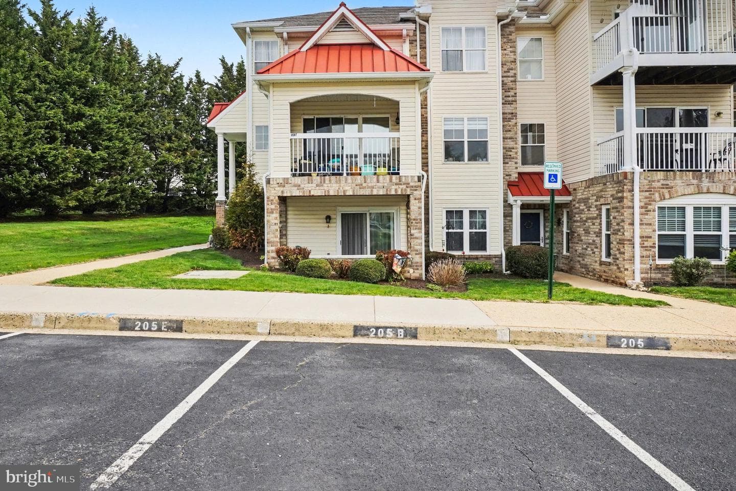 205 Kimary Court #205-B photo 35