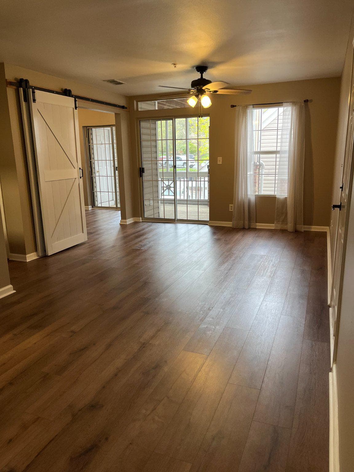 296 Canterbury Rd # 296-J photo 5