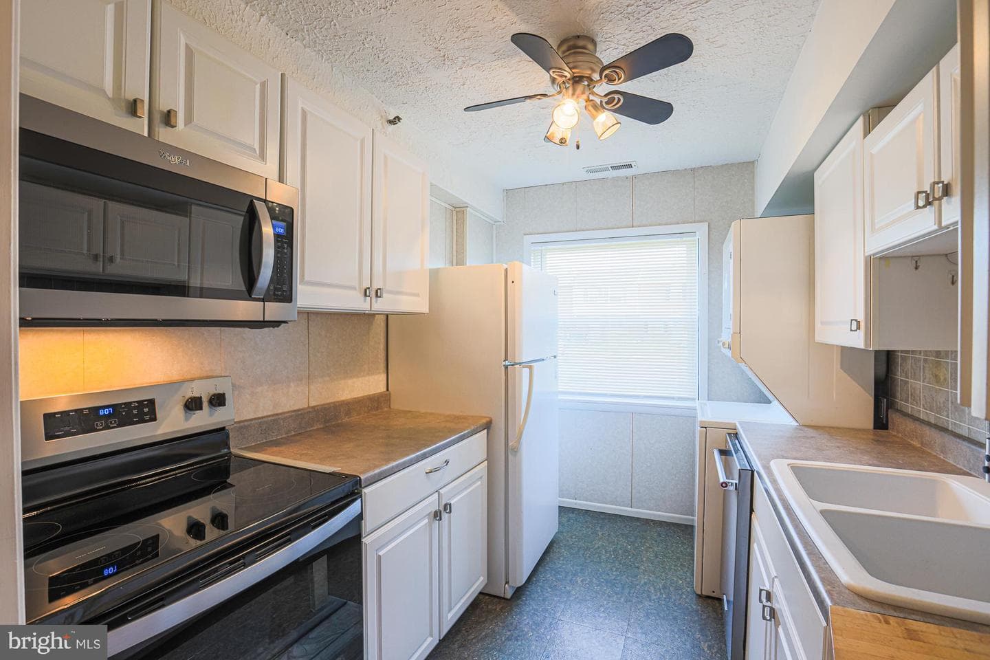 301 Sweet Briar Court photo 15
