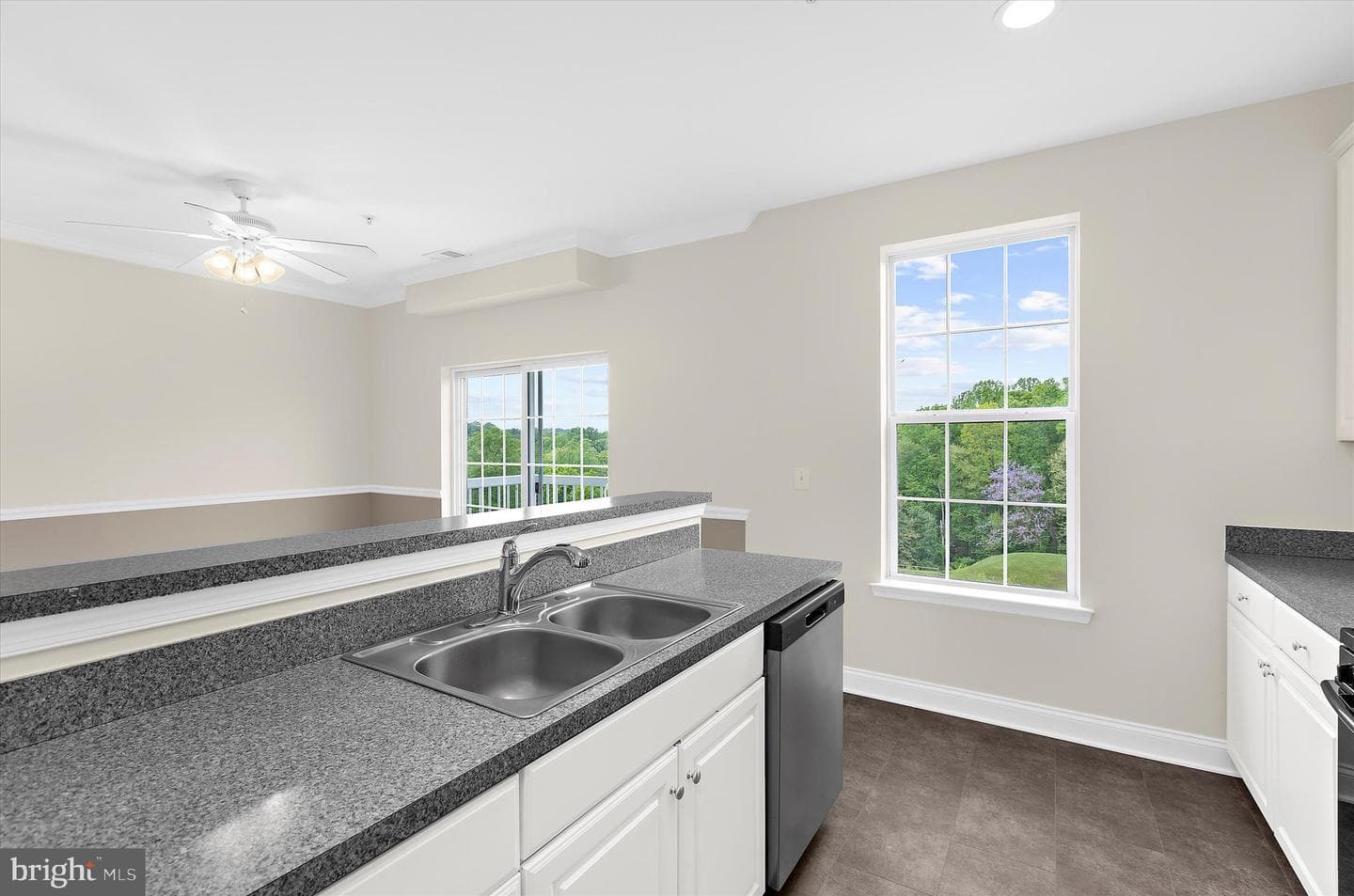 1815 Selvin Drive #204 photo 15