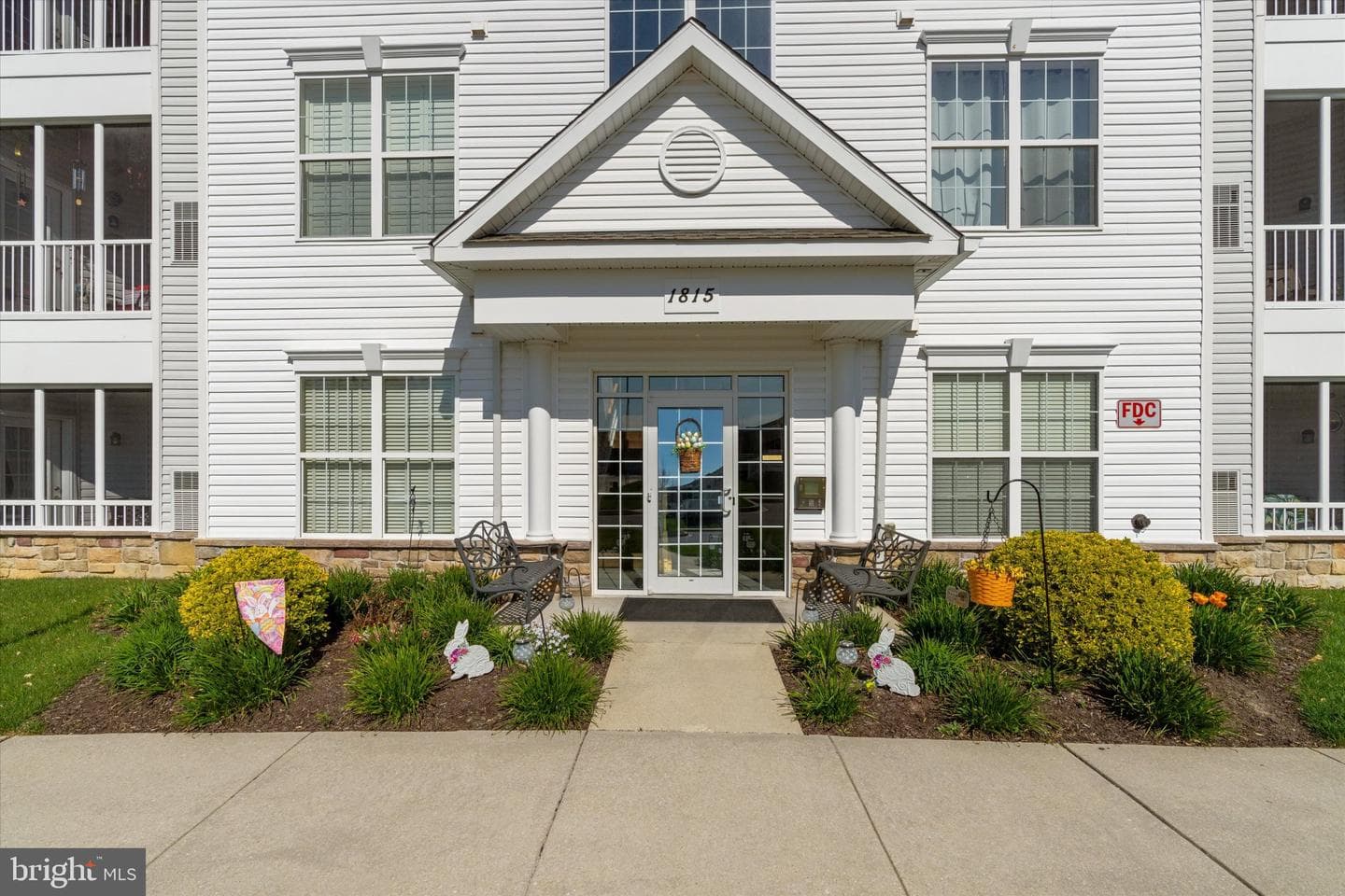 1815 Selvin Drive #204 photo 2
