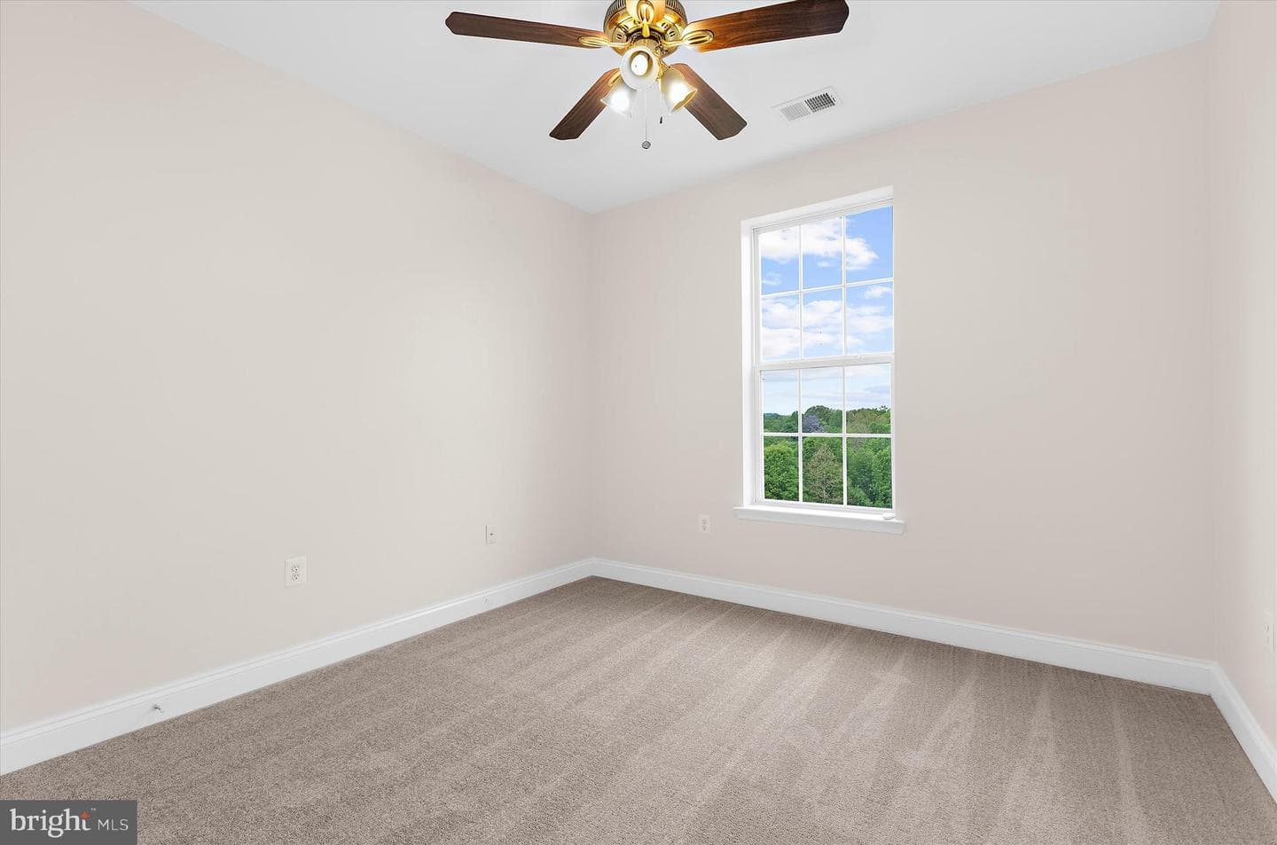 1815 Selvin Drive #204 photo 21