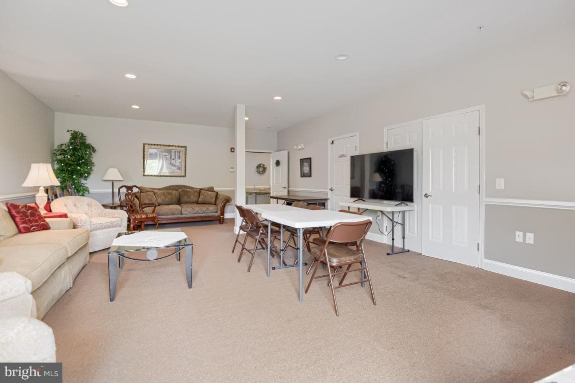 1815 Selvin Drive #204 photo 31