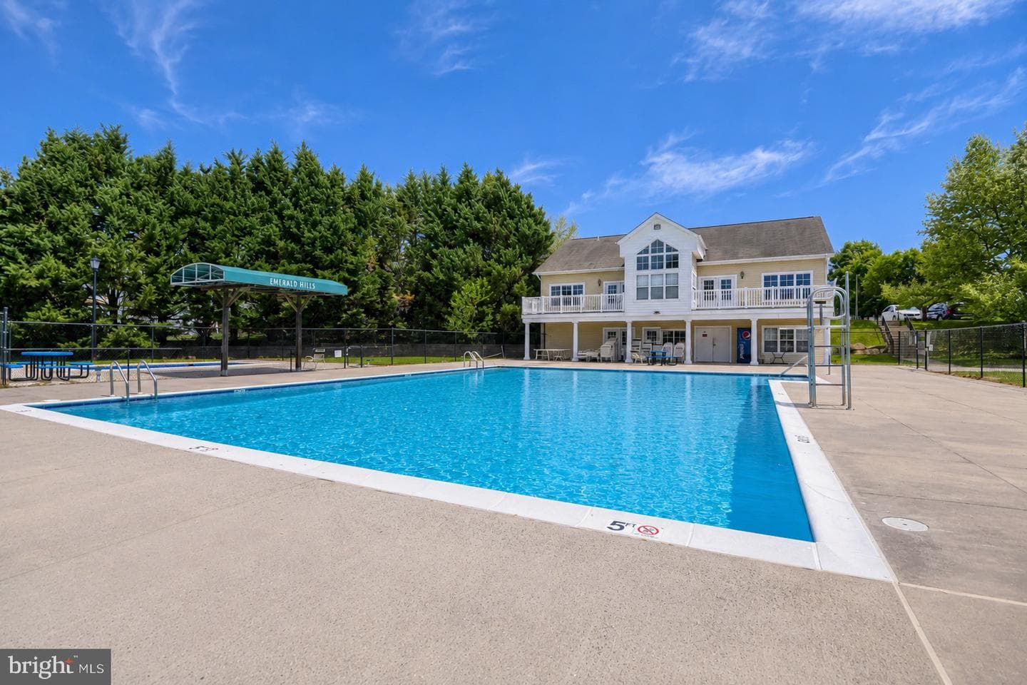 1815 Selvin Drive #204 photo 4