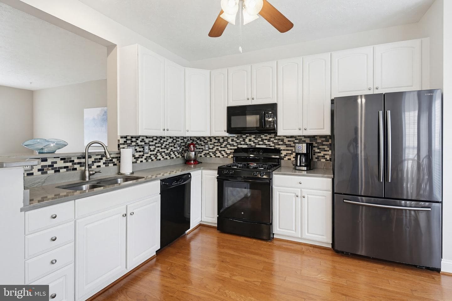 938 Felicia Court photo 8