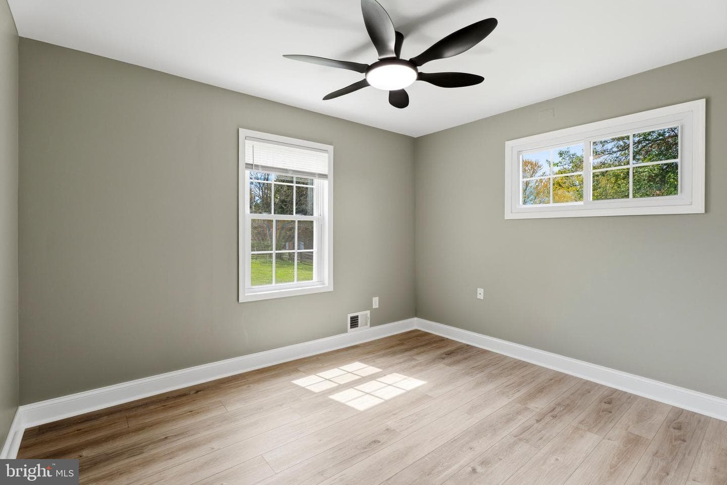 815 Gilbert Road photo 20