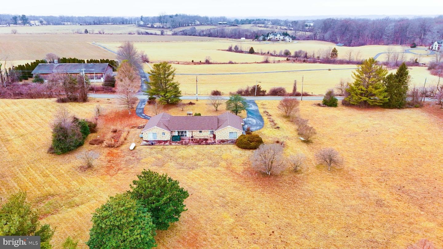 205 Glenville Road photo 23